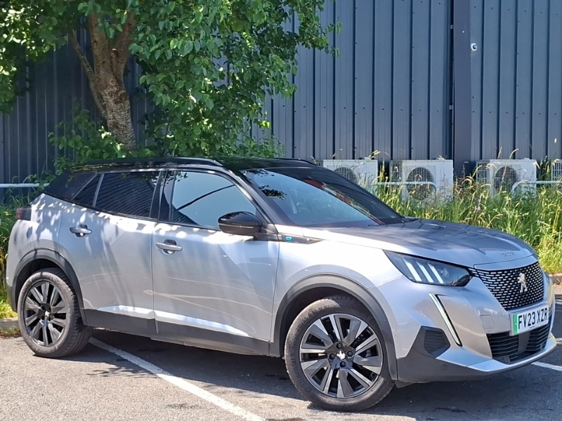 Peugeot e-2008 Gt Black #7