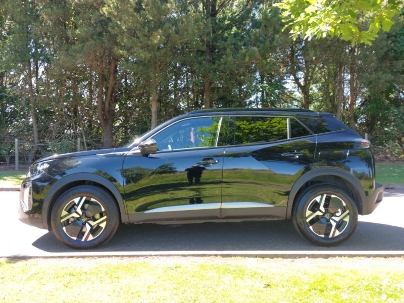 Peugeot 2008 1.2 Hybrid 136 Gt E-dsc6 Black #4