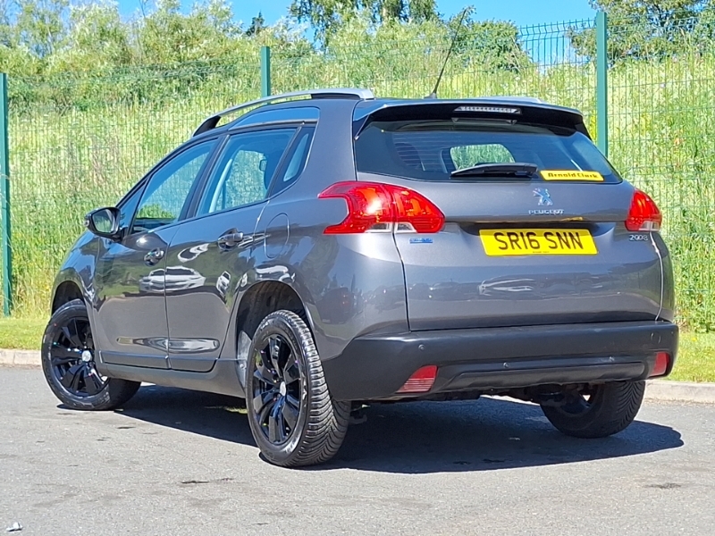 Peugeot 2008 1.2 Puretech Active Grey #2