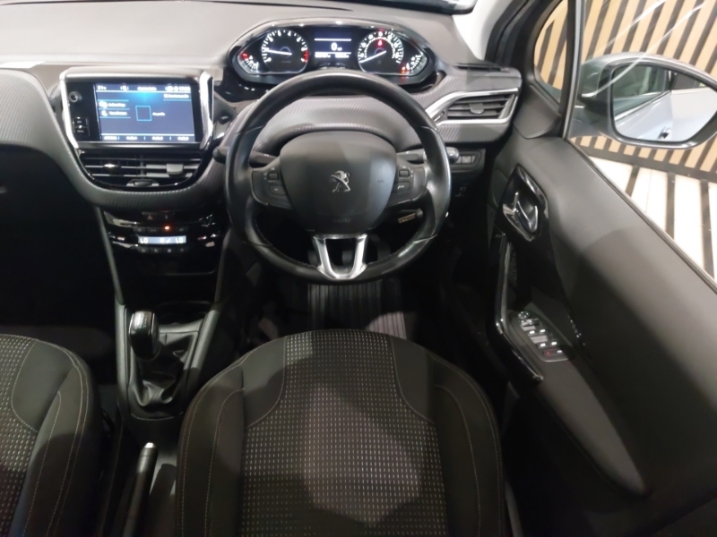 Peugeot 208 Puretech Tech Edition Hatchback Black #8