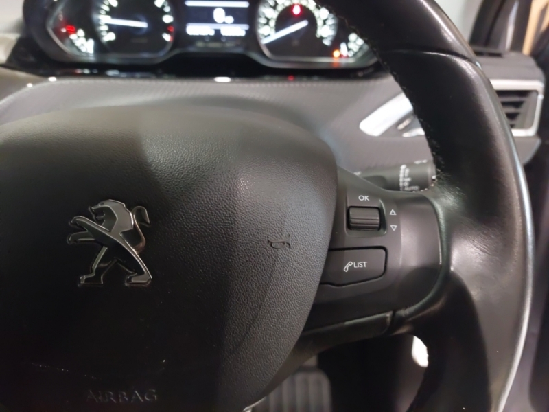 Peugeot 208 Puretech Tech Edition Hatchback Black #13