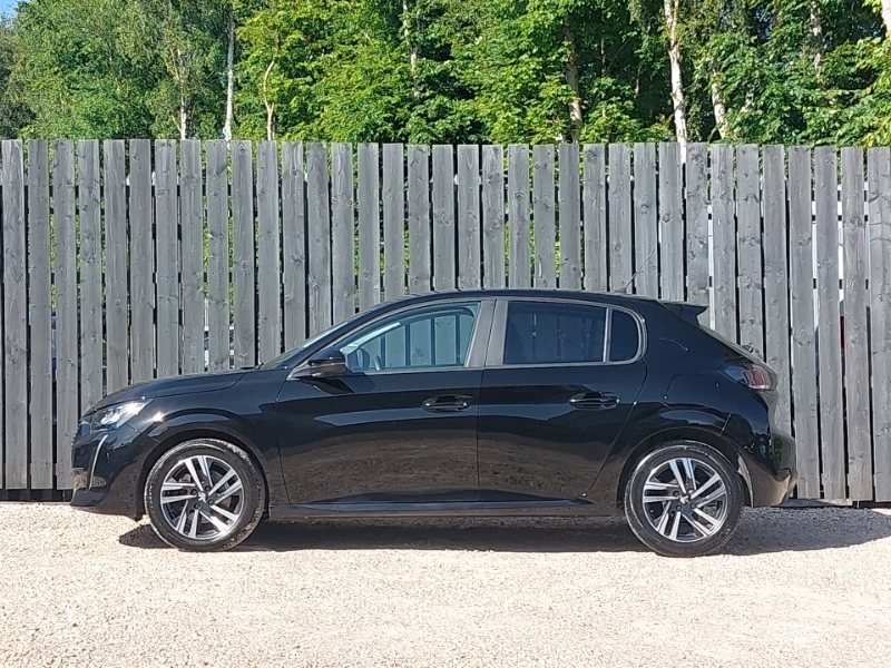 Peugeot 208 1.2 Puretech 100 Active Premium SB72FNK Black #4