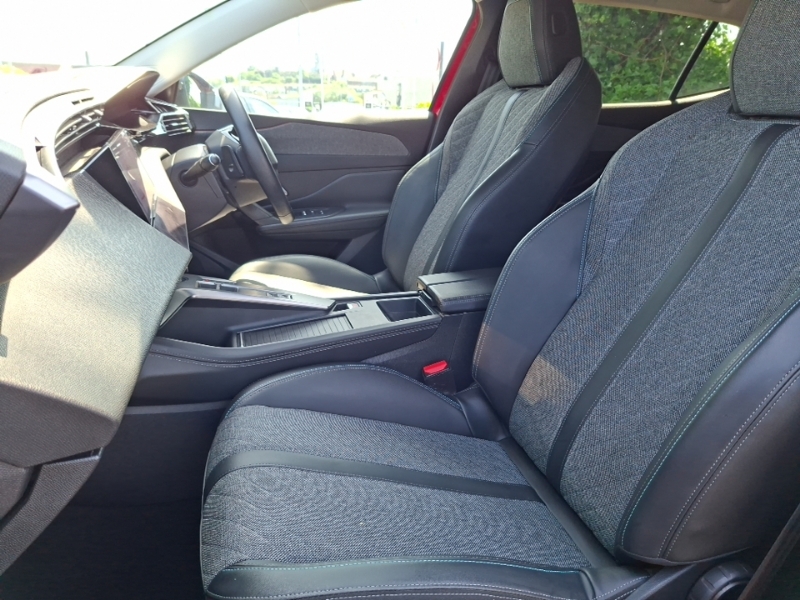 Peugeot 408 1.2 Puretech Allure Premium Eat8 Red #5