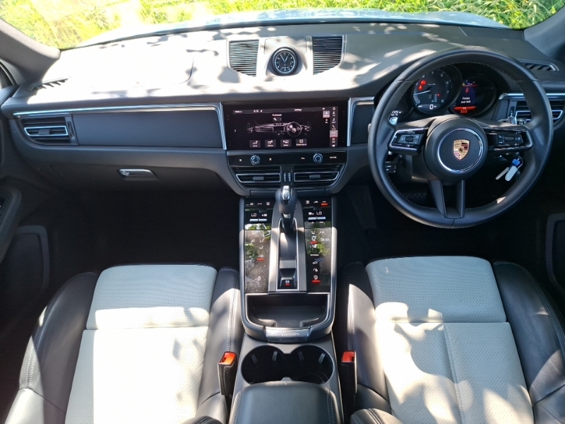 Porsche Macan 5dr Pdk White #3