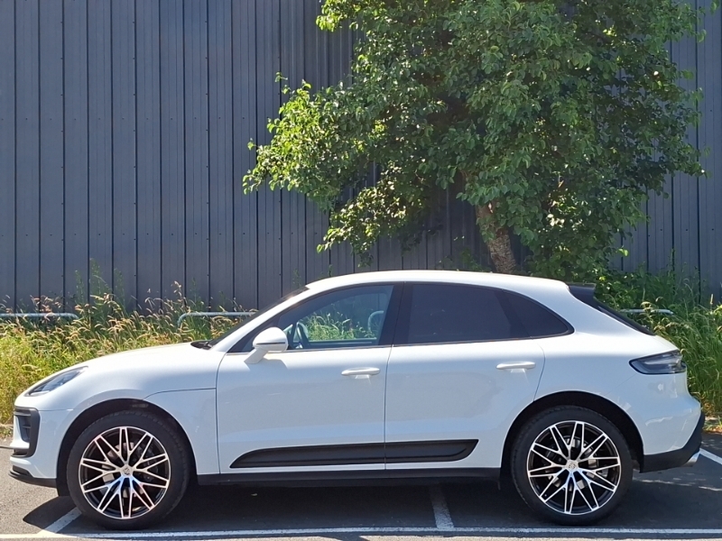 Porsche Macan 5dr Pdk White #4