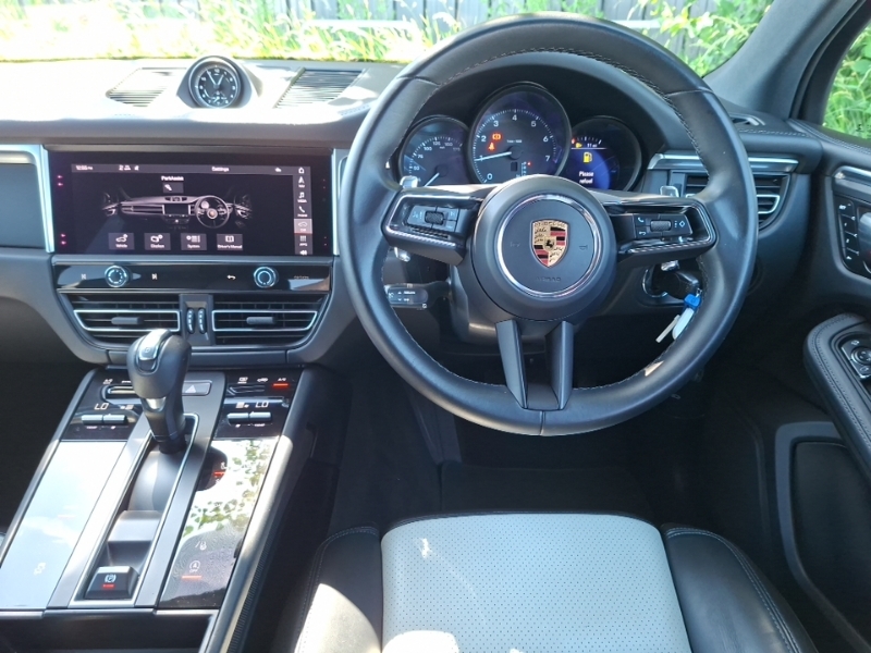 Porsche Macan S-a 2021 Red #8