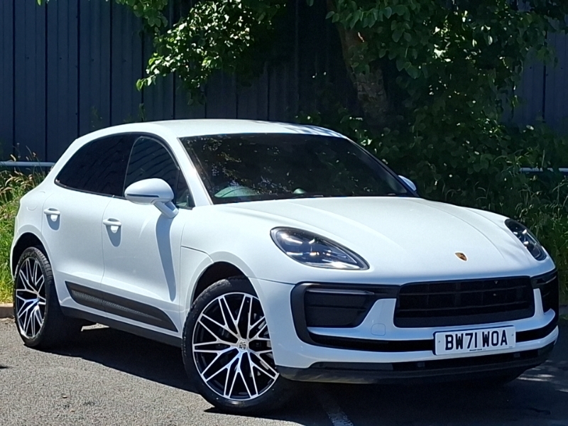 Porsche Macan 5dr Pdk White