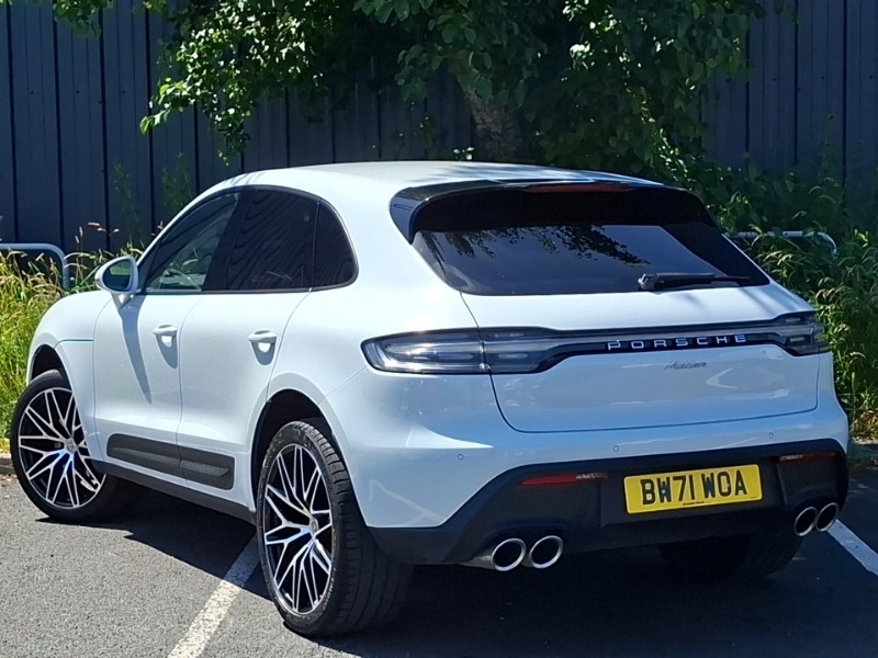 Porsche Macan 5dr Pdk White #2