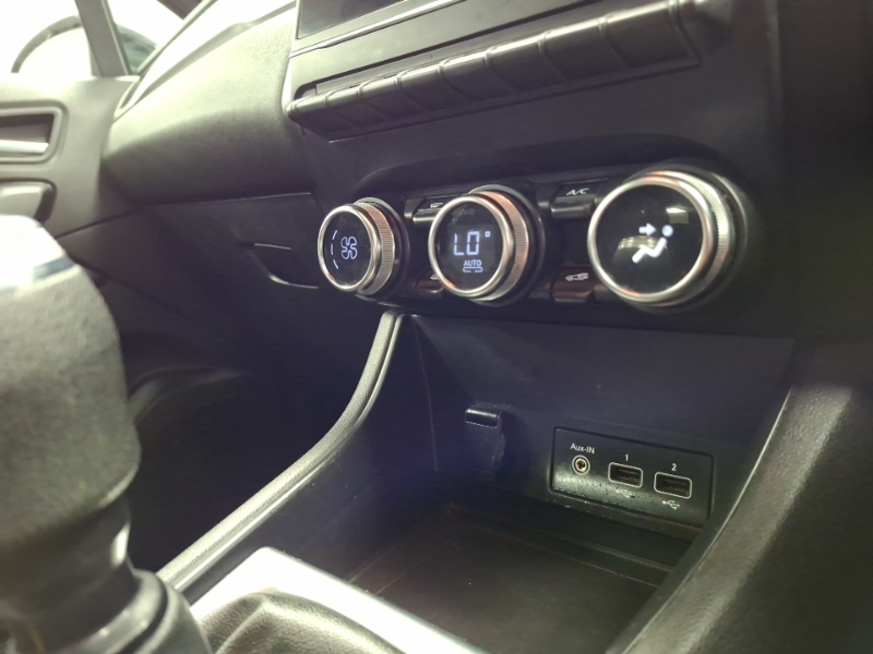 Renault Captur S Edition Blue #15