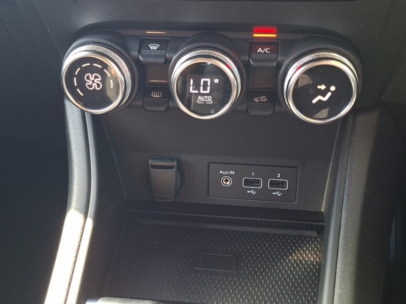 Renault Captur Suv Red #16