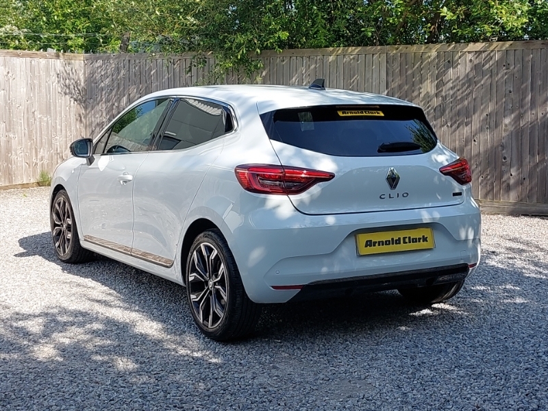 Renault Clio 1.6 E-tech Full Hybrid 145 Techno White #2