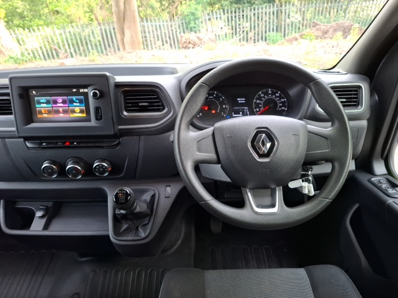 Renault Master 2.3L Business White #8