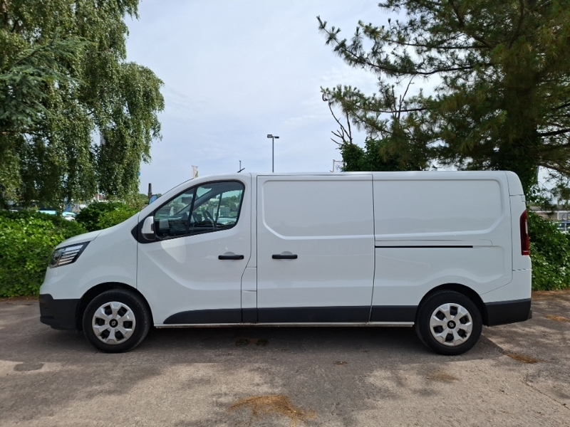 Renault Trafic Ll30 Blue Dci 130 Advance Safety Van White #4