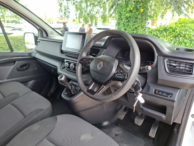 Renault Trafic Ll30 Blue Dci 130 Advance Safety Van White #3