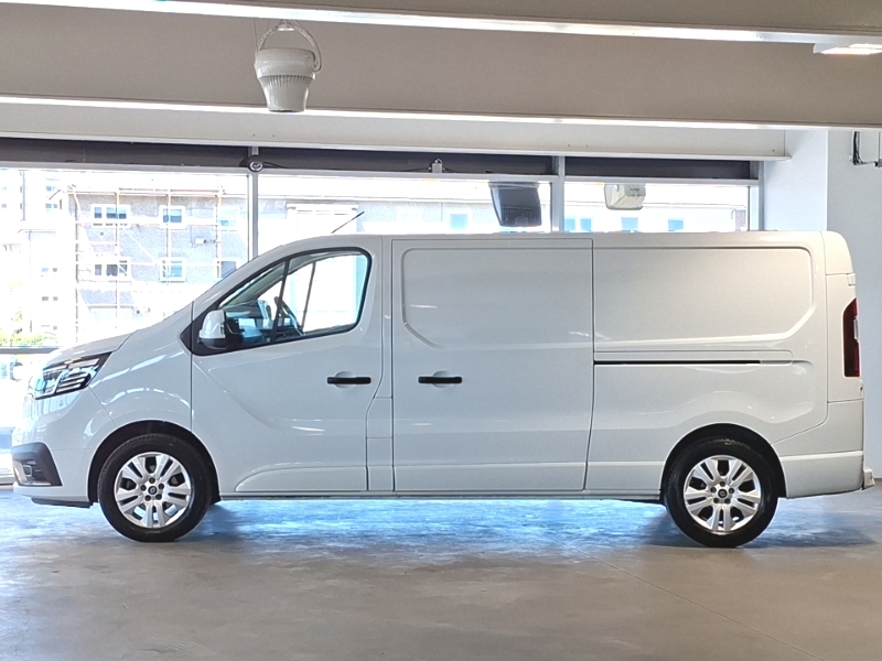 Renault Trafic Ll30 Blue Dci 130 Extra Safety Van White #4