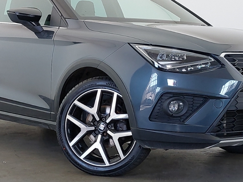 Seat Arona  White #20