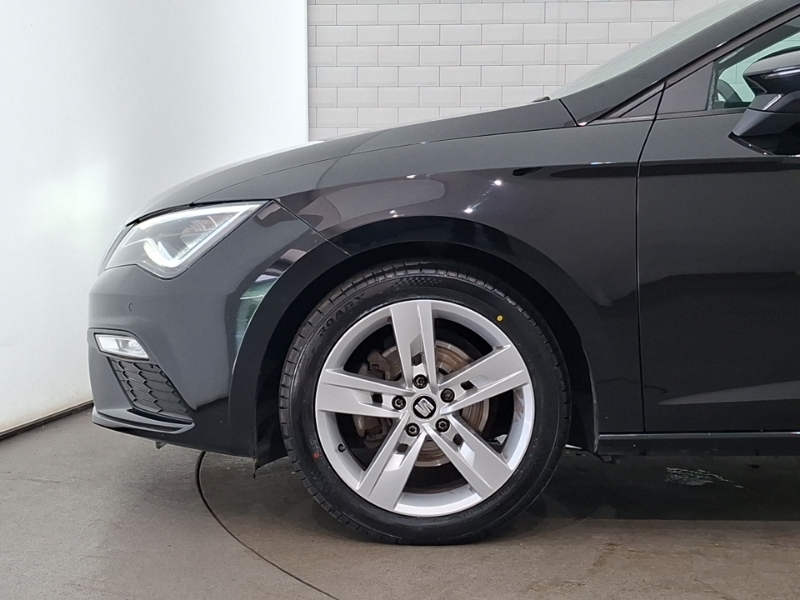 Seat Leon Petrol Red #19