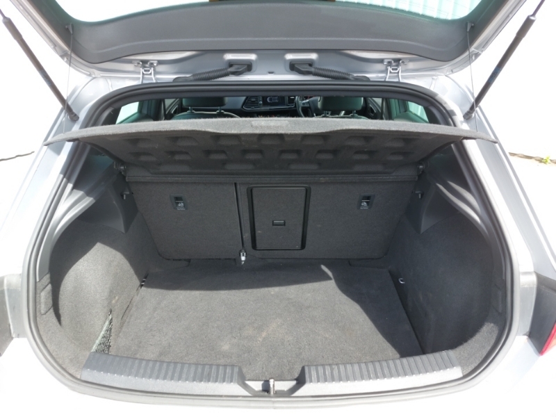 Seat Leon Leon Se Dynamic Tsi Silver #18