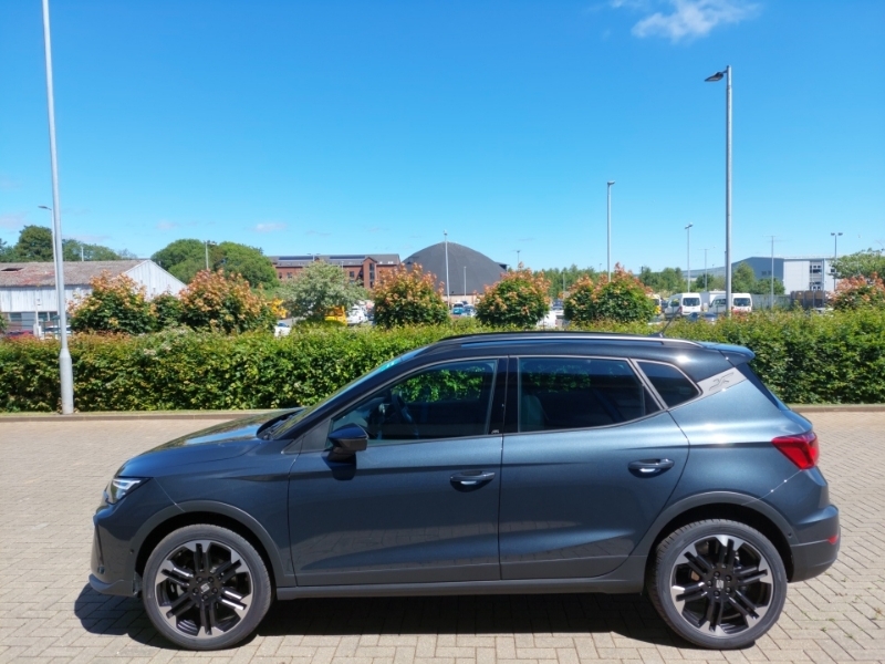 Seat Arona 1.0 Tsi 115 Fr Sport Dsg Grey #4