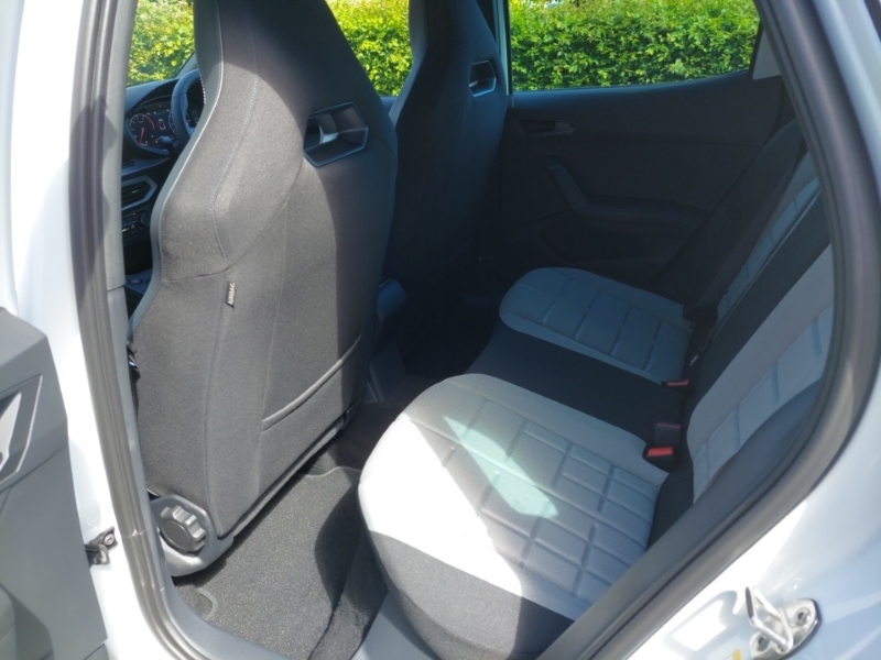 Seat Arona 1.0 Tsi 115 Fr Sport Dsg White #6