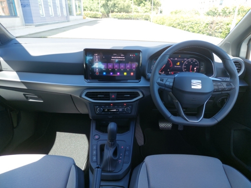 Seat Arona 1.0 Tsi 115 Fr Sport Dsg White #3