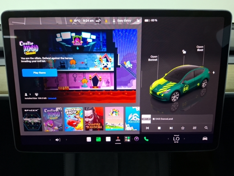 Tesla Model Y Dual Motor Long Range White #17