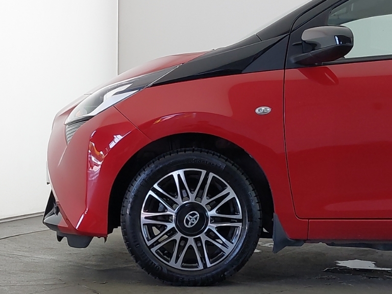 Toyota Aygo Hatchback Silver #19