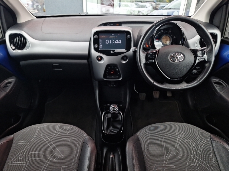 Toyota Aygo 1.0 Vvt-i X-clusiv Blue #3