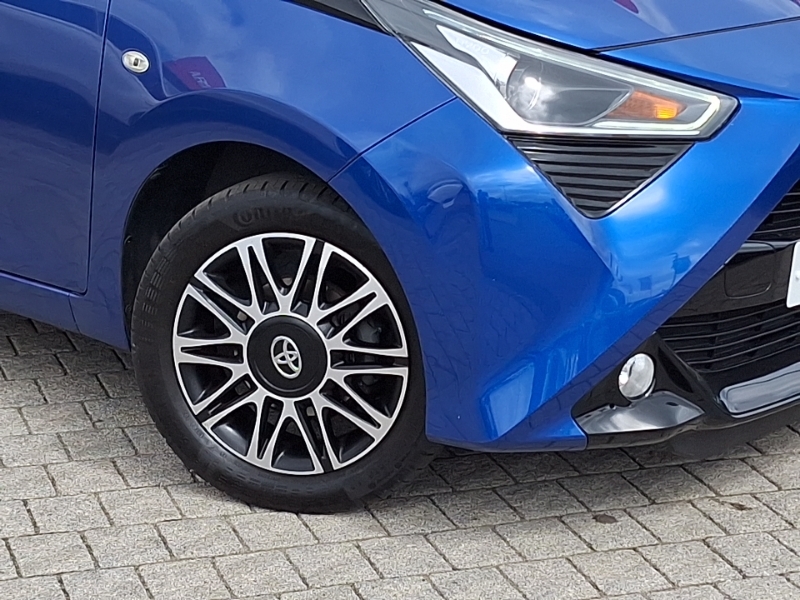 Toyota Aygo Hatchback Grey #20