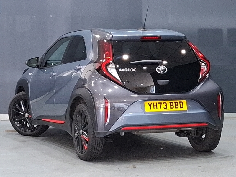 Toyota Aygo X 1.0 Vvt-i Undercover Grey #2