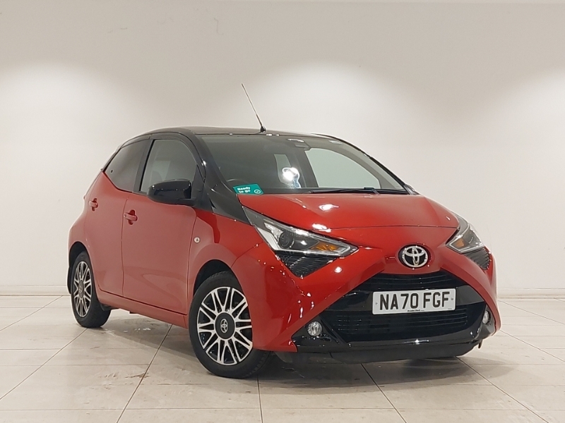 Toyota Aygo 1.0 Vvt-i X-clusiv X-shift Red