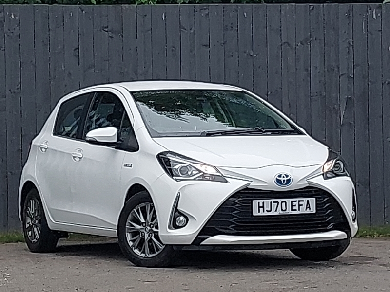 Toyota Yaris 1.5 Hybrid Icon Cvt White