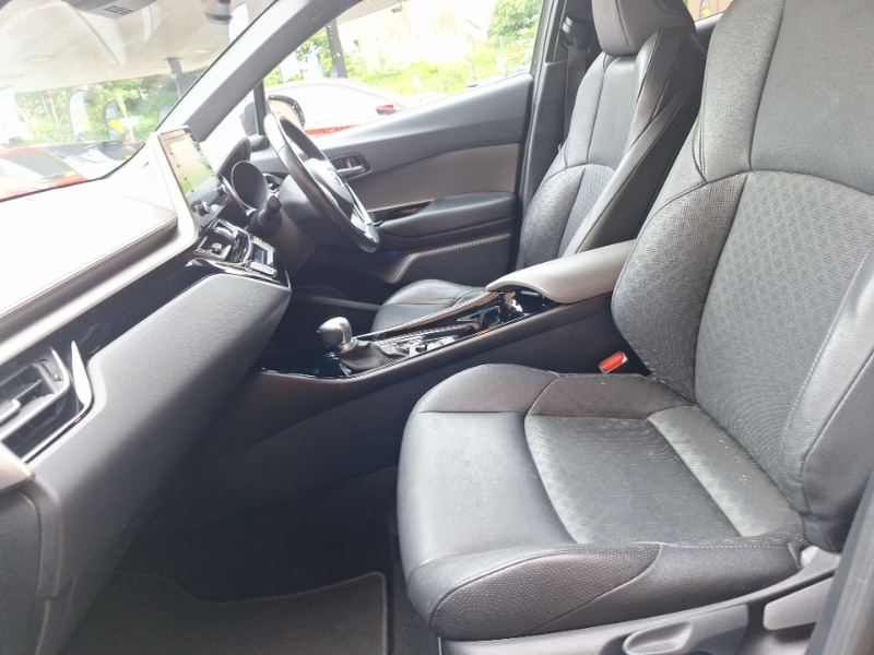 Toyota C-Hr 2.0 Hybrid Excel Cvt Black #5