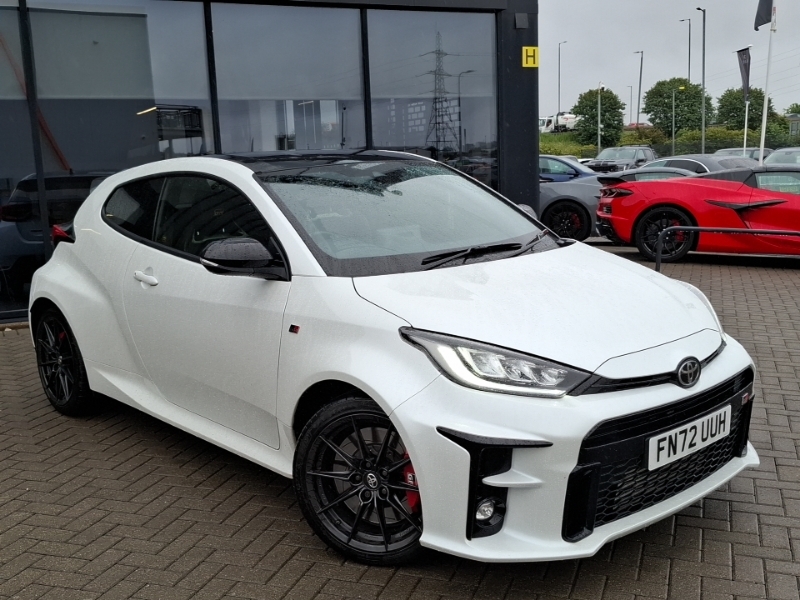 Toyota Yaris 1.6 Awd Circuit Pack White