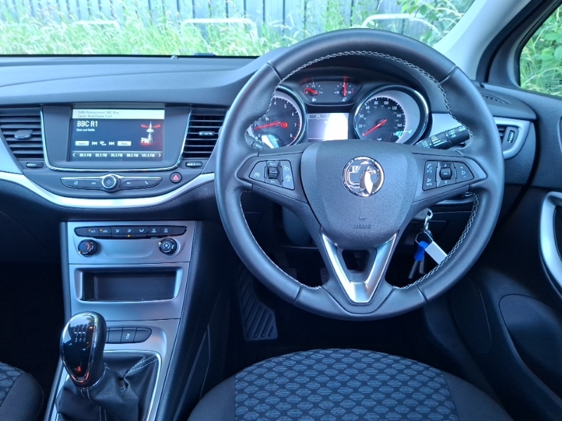 Vauxhall Astra Tech Line Nav Silver #8