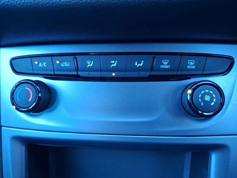 Vauxhall Astra Tech Line Nav Silver #15