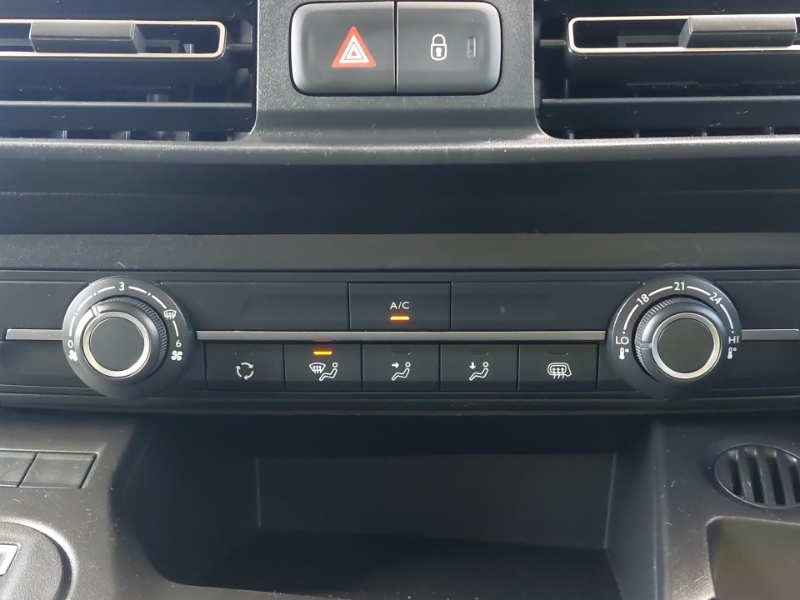 Vauxhall Combo Vauxhall Combo Cargo Prime White #15