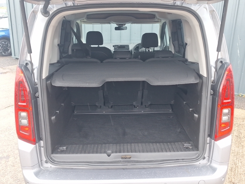 Vauxhall Combo Life 1.5L Null Black #18