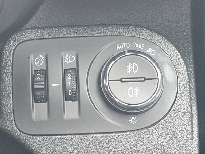 Vauxhall Combo Life 1.5L Null Black #15