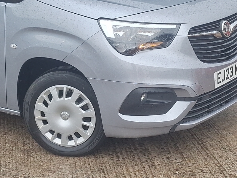 Vauxhall Combo Life 1.5L Null Black #20