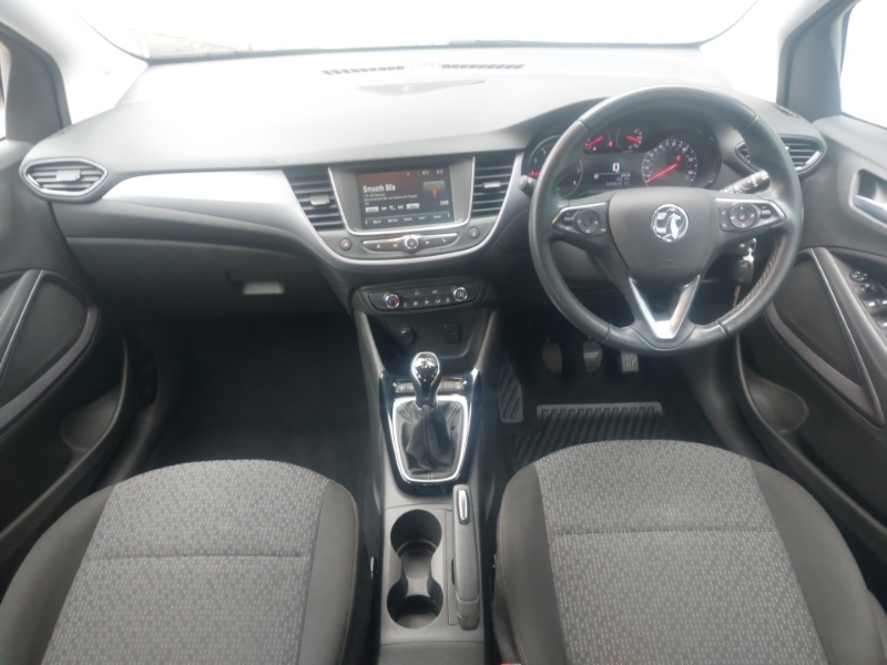 Vauxhall Crossland 1.2 Design White #3