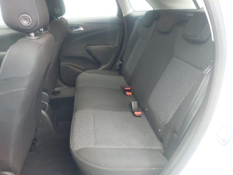 Vauxhall Crossland 1.2 Design White #6
