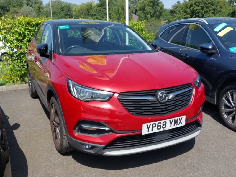 Vauxhall Grandland X 1.5 Turbo D Sport Nav Red