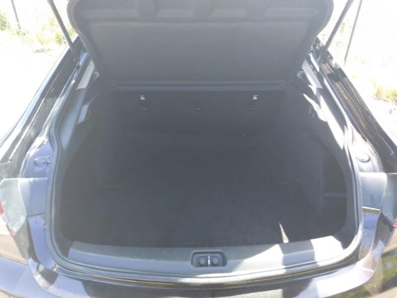 Vauxhall Insignia Hatchback Blue #17