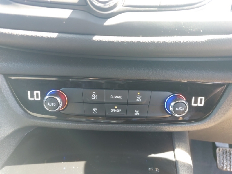 Vauxhall Insignia Hatchback Blue #15