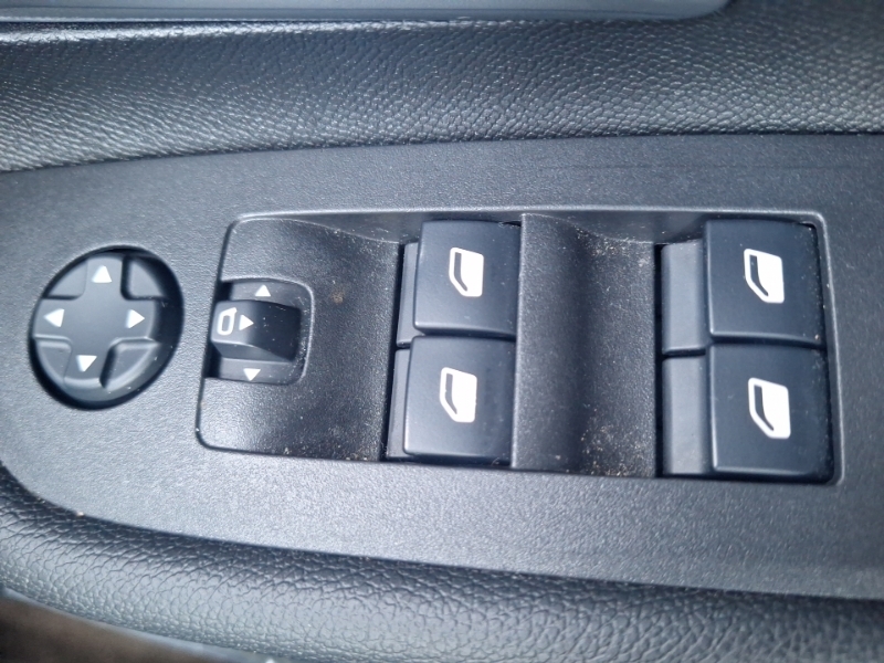 Vauxhall Mokka-e Se Nav Premium Black #17