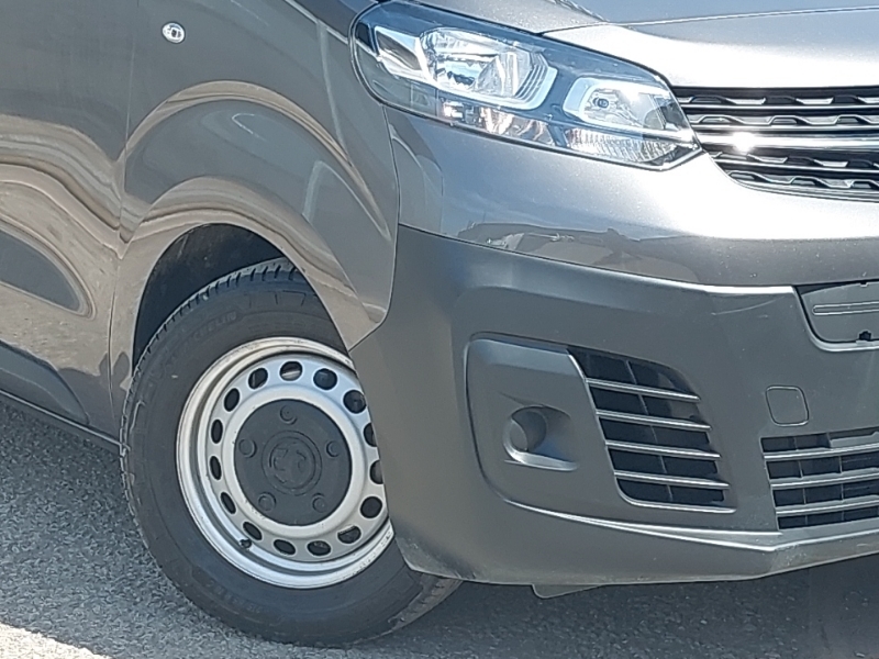 Vauxhall Vivaro Prime White #19