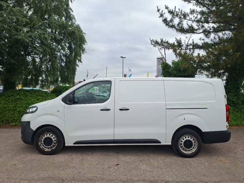 Vauxhall Vivaro 2900 1.5D 100Ps Dynamic H1 Van White #4