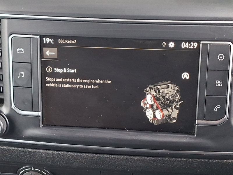 Vauxhall Vivaro Mpv White #14