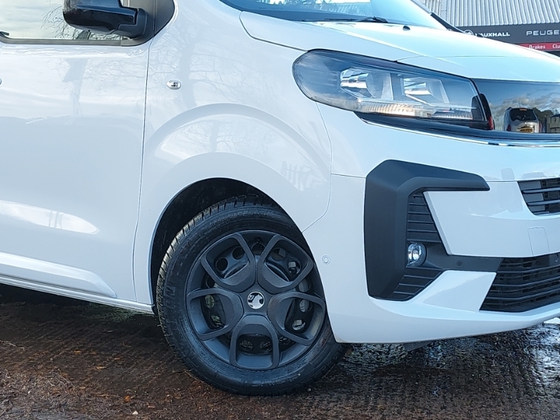 Vauxhall Vivaro Prime White #9